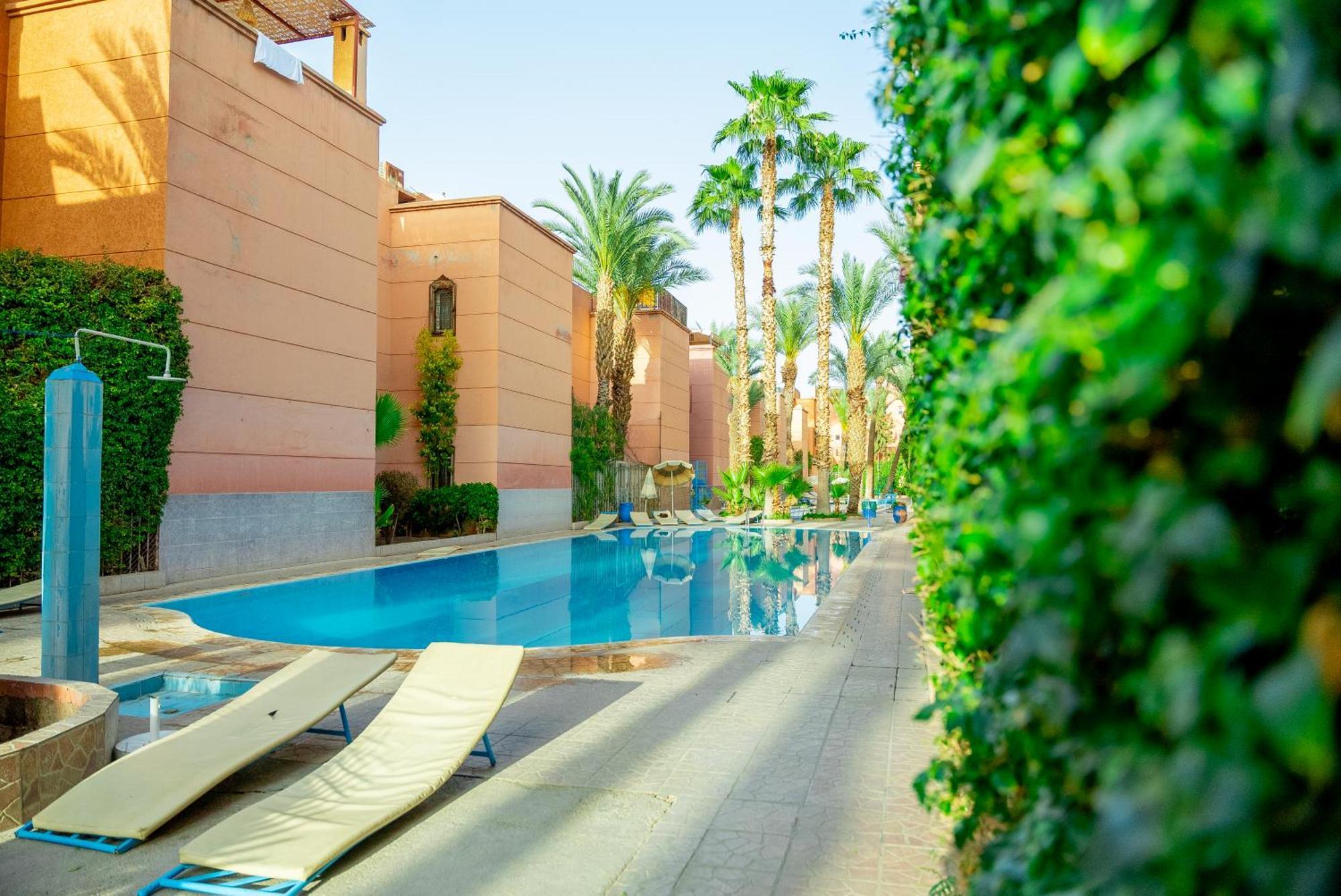 Riad The Moroccans Pool And Terrace Marrakesch Exterior foto