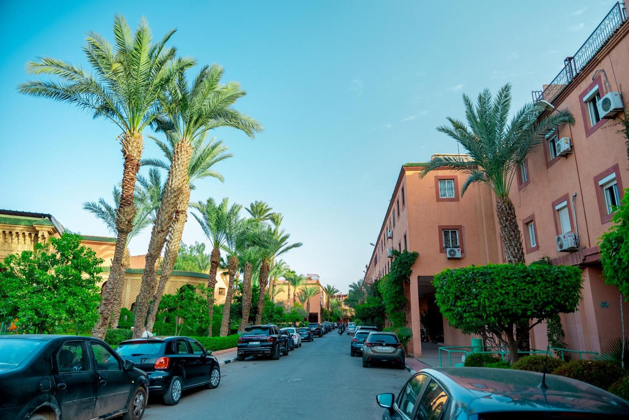 Riad The Moroccans Pool And Terrace Marrakesch Exterior foto